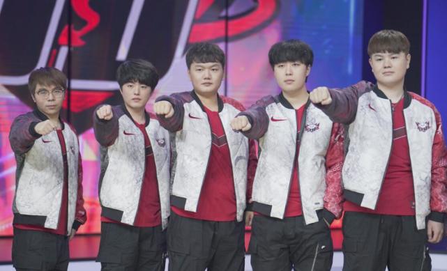 在公开采访 在公开采访